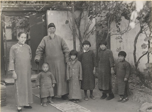 齐白石精品在波士顿展出	，“白石画屋”呈现水墨挥洒  第12张