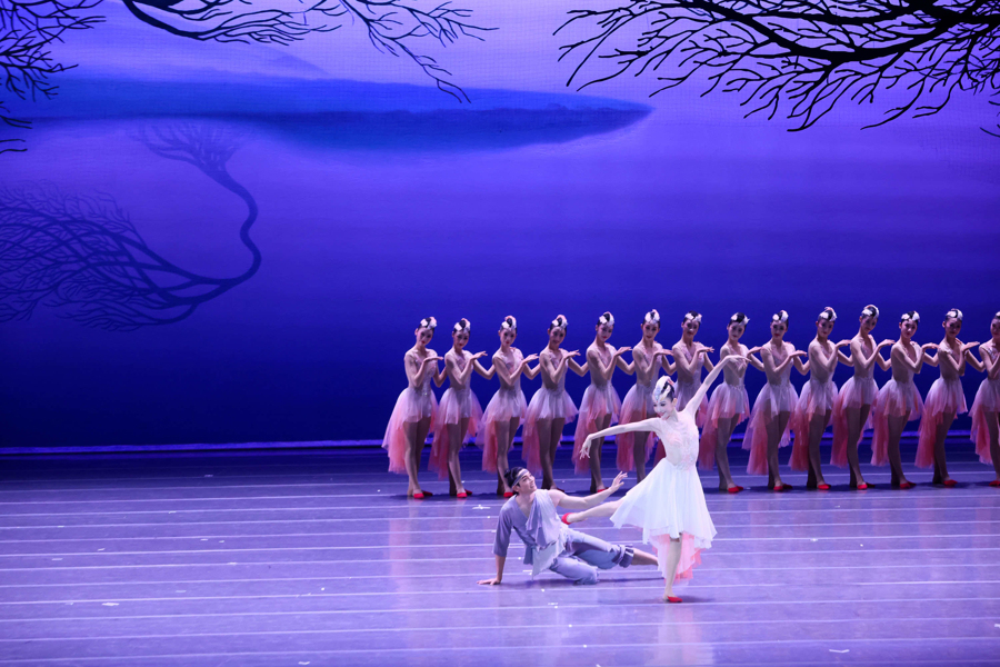 梅花奖在上海｜舞剧《朱鹮》	，剧里剧外都是生命的赞歌  第3张