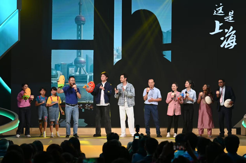 “家国万里时光故事会” 举行，多家庭共话家风与家国情怀  第6张